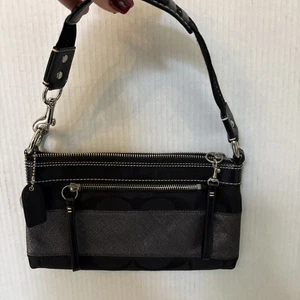 Borsa a tracolla vintage Coach Signature Stripe Demi in metallo nero e pistola usata in ottime condizioni Y2K - Foto 1 di 11