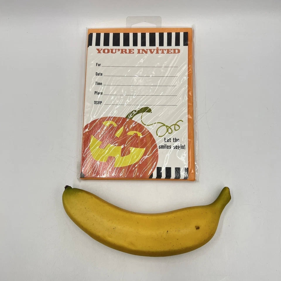 Hallmark Halloween Skulls Party Invitations. 10 Cards New With Envelopes - Image 1 of 3