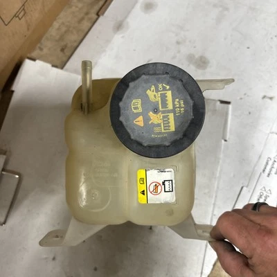 Ford Edge 2007-2014 tanque de desbordamiento de refrigerante de 3,5 L. OEM Foto 1 de 4