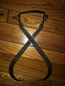 Vintage Antique Ice Block Tongs Iron Tool Grabber Hay Logging Farm Rustic Decor - Picture 1 of 4