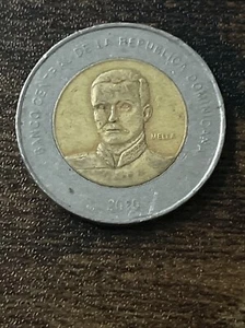 2010 Dominican Republic 10 Pesos Bimetallic Actual Coin TK7314* - Picture 1 of 3