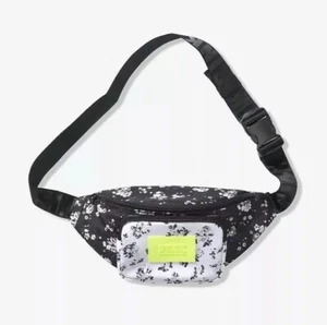 VS VICTORIAS SECRET PINK MEDIUM BELT FANNY PACK BAG PURSE CROSS BODY TOTE FLORAL - Picture 1 of 5