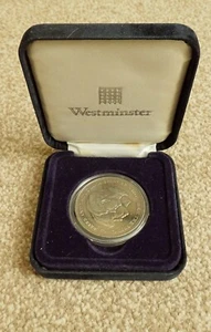 Kronenetui mit Krone 1981 (Charles & Diana Hochzeit) - Bild 1 von 2