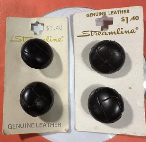 2 STREAMLINE BOTTONS CARDS (4 GENUINE LEATHER BUTTONS) VINTAGE ACCEPTABLE CARDS - Picture 1 of 3