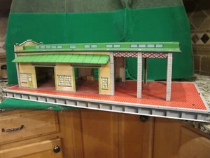 MARX FREIGHT TERMINAL TIN LITHO TRAIN STATION TOY BUILDING VINTAGE 1950s - Picture 1 of 16