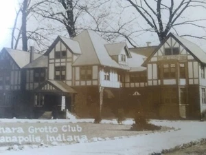Alte Postkarte. RPPC. Sahara Grotte Club Indianapolis, Indiana. - Bild 1 von 10