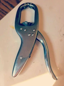 Galletas de Colección Crackerjack Tuerca Cromado Metal Hecho en Inglaterra - Imagen 1 de 3