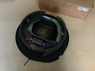 P42 RH Rear Brake Backing Plate Asm w/ Shoes FRN452RK7 - Image 1 of 4