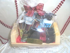 MEN GIFT IN A WOODEN CADDY - Picture 1 of 5