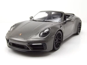 Porsche 911 Carrera 4 GTS descapotable 2020 gris metálico coche modelo 1:18 Minichamps - Imagen 1 de 9
