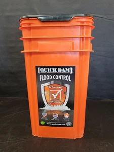 Kit de inundación Quick Dam Grab & Go incluye 5-10 pies Barreras de inundación en cubo - Imagen 1 de 3