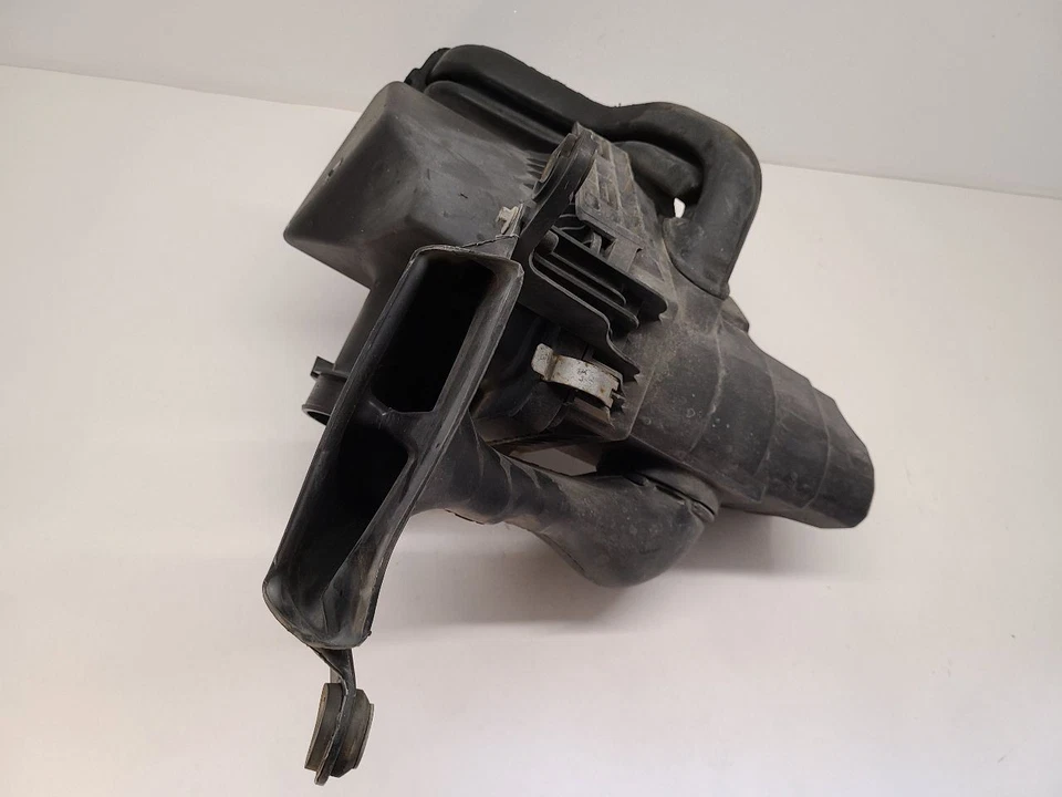 2008-2009 FORD FOCUS Air Cleaner 2.0L DOHC Standard Emissions 9S4Z9600A - Image 1 of 4