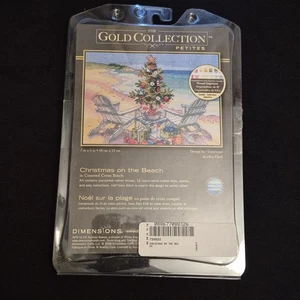 Dimensions Gold Collection Petites Cross Stitch Christmas on the Beach 70-08832 - Picture 1 of 4