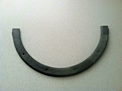 1985-1992 MERCEDES-BENZ 300E W124 ~ CENTRAL A/C PARTITION COVER ~ A1246262030 - Image 1 of 3