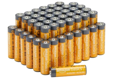 Paquete de 48 pilas alcalinas AA, 1,5 V, vida útil de 10 años Amazon Basics Foto 1 de 4