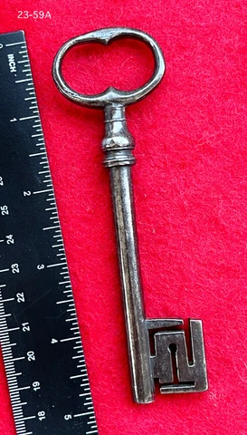 Antique Skeleton Key Rare Long 5" Iron 17th -18th C. England - More Keys Here! Cover