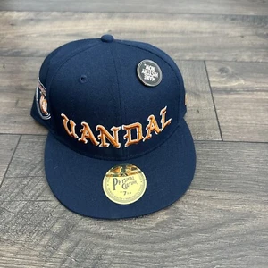 Vandal Athletic Club Black Fives Körperkultur eng anliegende Mütze Größe 7 3/8 blau neu - Bild 1 von 4