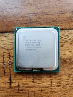 Intel Pentium CPU E5800 @ 3.20GHz/2M/800/06 - Part # SLGTG - Image 1 of 3