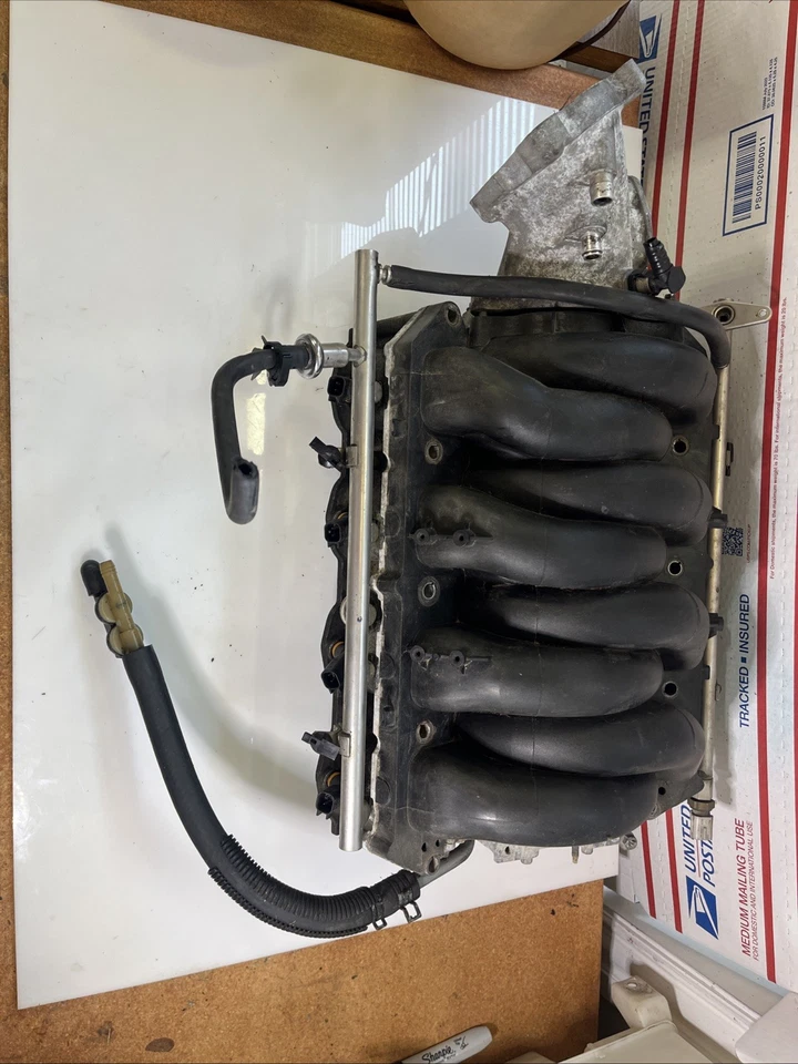 2003 2004 2005 2006 LINCOLN LS V8 3.9 ENGINE INTAKE MANIFOLD - Image 1 of 4