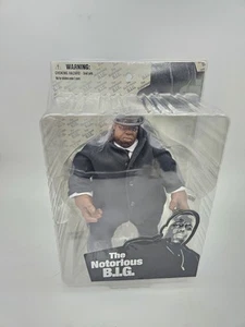 Mezco Notorious B.I.G. 2006 Biggie Smalls 9" Figure HTF Tuta Nera - Foto 1 di 4