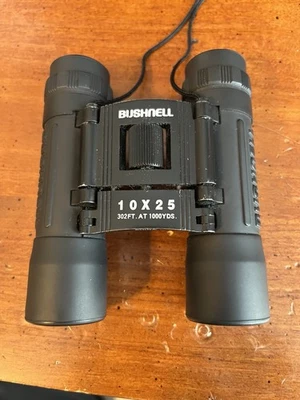 Bushnell mini 10x25 Portable Binoculars, with tom tom case - Image 1 of 4