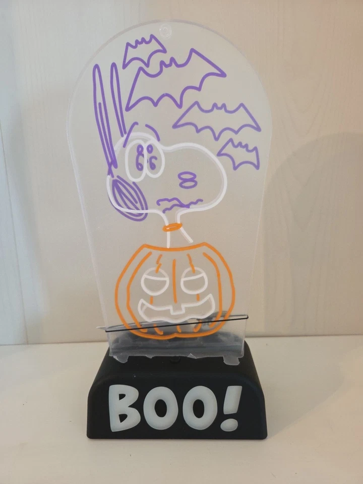 Hallmark Peanuts Snoopy Boo Neon Light-Up Decoration Halloween Sign