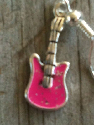 Guitarra Eléctrica Rosa Esmalte 3D Plateado Sin Plomo Peltre Música Pendientes Foto 1 de 2