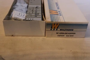 HO Scale Walthers, 50' Airslide Hopper, Rio Grande, Gray, #15985 - 932-3656 - Picture 1 of 3
