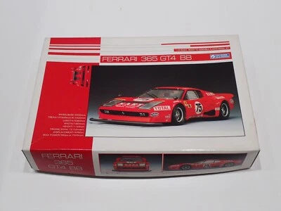 FERRARI 365 GT 4 BB GUNZE SANGYO KIT DA MONTARE SCALA 1:24 CON SCATOLA (32S) - Immagine 1 di 4