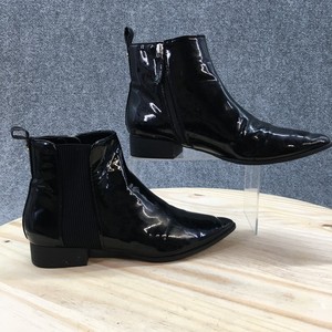 DKNY Flat 0 to 1/2\