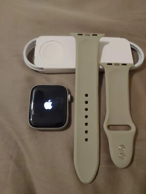 OPEN BOX Apple Watch Series 4 GPS 44MM Silver Aluminum Case & Silver Sport Band - Image 1 of 4