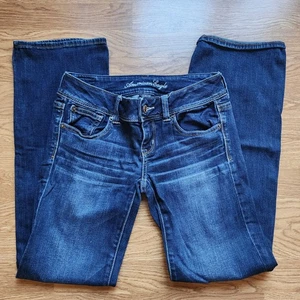 American Eagle Damenjeans Größe 4 schmal Stiefel Stretch dunkle Waschung niedriger Bund blau - Bild 1 von 11