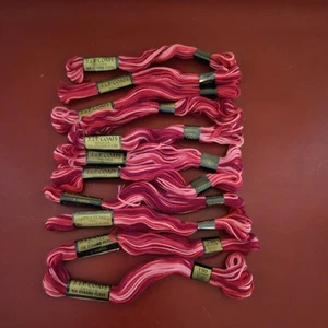 VINTAGE J&P COATS VARIEGATED SHADED BRIGHT RED #190 EMBROIDERY FLOSS - Picture 1 of 3
