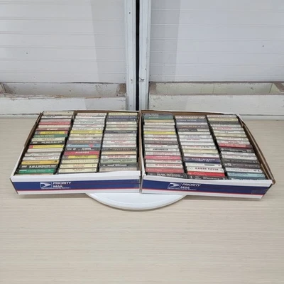 Large Lot of Vintage Country Cassette Tapes – 80s & 90s Era; 107 Cassetes Foto 1 de 4