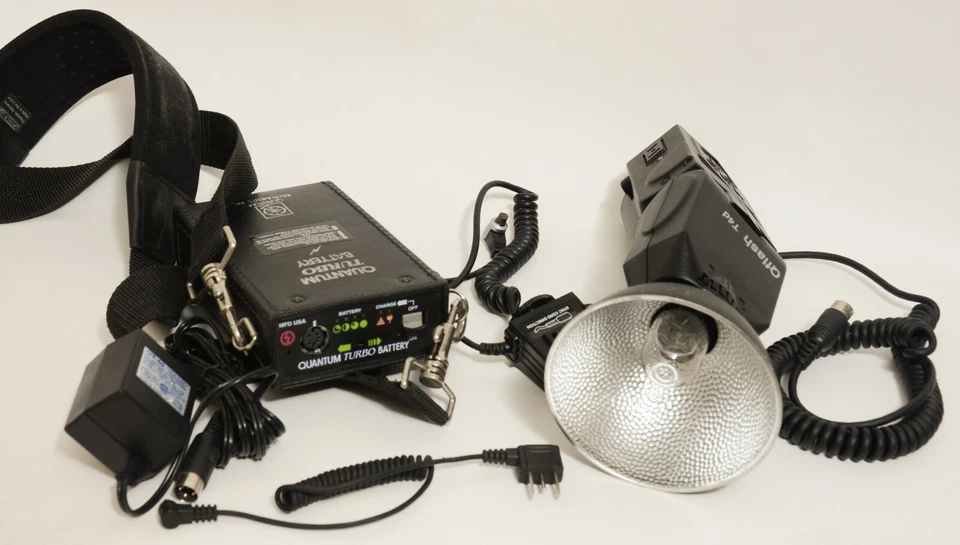 Quantum QFlash T4D - Turbo Battery - Quantum QF19 TTL Flash Adapter- Charger +++ - Image 1 of 4