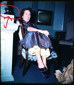 Woman & Stereo Realist camera- 1950s Stereo Realist Slide Kodachrome #990 - Picture 1 of 4