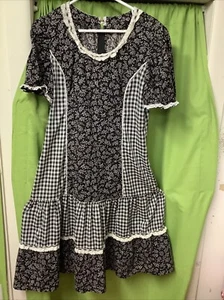 VINTAGE SQUARE DANCE KLEID schwarz weiß Blumenmusterkleid Prärie Vintage USA - Bild 1 von 12