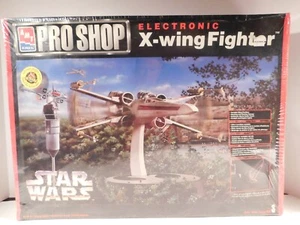AMT Electronic X-wing Fighter Star Wars 1998 new in sealed box - Picture 1 of 11