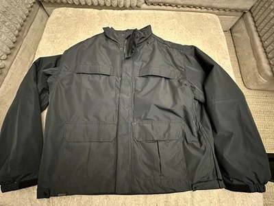 Elbeco Shield Duty Jacket Police EMS Fire Black Large Regular with both linings - Image 1 of 4