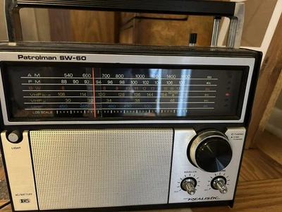 Patrolero realista vintage CB-60 modelo No. Radio 12-766 probada funcionando Foto 1 de 4