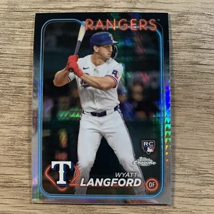2024 Topps Chrome Wyatt Langford (RC) - Prism Refractor Rookie Card Rangers #122 - Picture 1 of 2