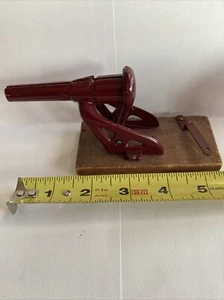 Vintage Toy Cap Cannon on Wooden Platform Cast Iron Excellent Condition - Picture 1 of 7