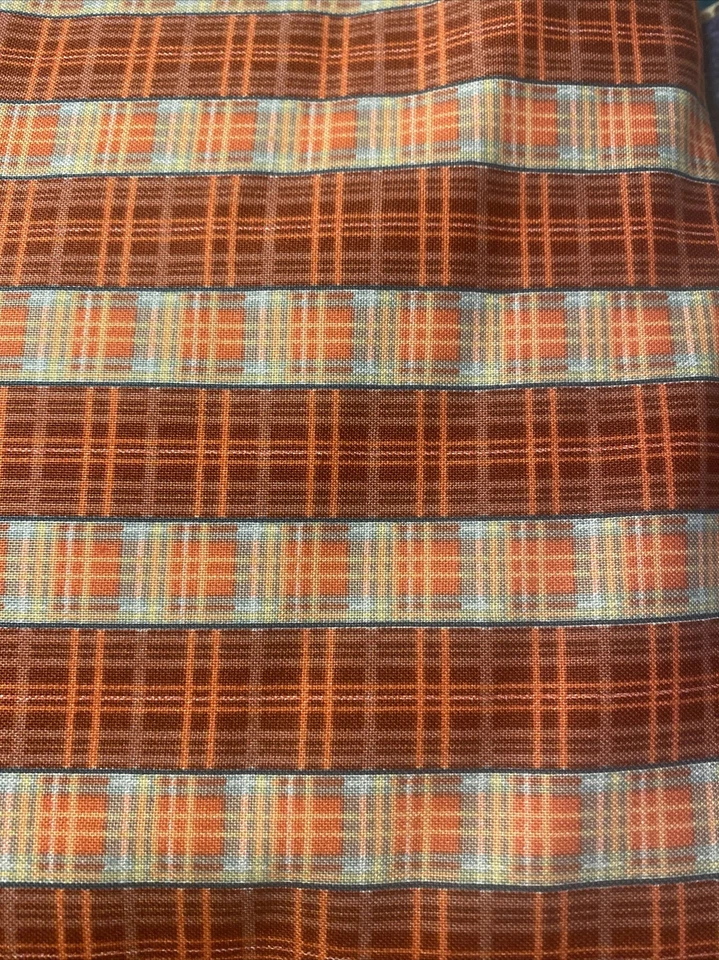 Tela Giordano Studios por 7 yardas disponibles Foto 1 de 1