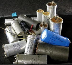 Greiftasche gebraucht Vintage Zum Selbermachen Kondensator Axial Radial 3 Pfund 18000 UF MFD 15 V Menge 33 - Bild 1 von 1