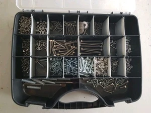 Schrauben Box verschiedene Schrauben - Bild 1 von 1