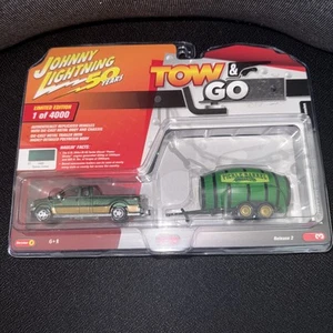 Remolque Johnny Lightning Tow And Go Ford F-250 Super Cab & Barril Barril 1/4000 Nuevo - Imagen 1 de 3