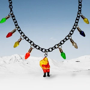 Weihnachtsanhänger Halskette: Cracker Jack Santa mit kleinen Lichtern  - Bild 1 von 13