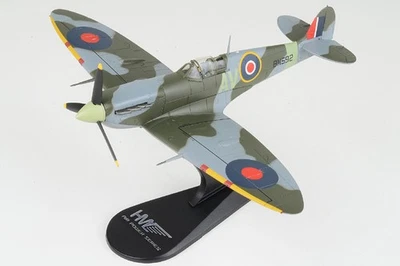 HA7855 Hobby Master Spitfire Mk V 1/48 Model BM592 RAF Exeter (Czech) Wing - Image 1 of 2