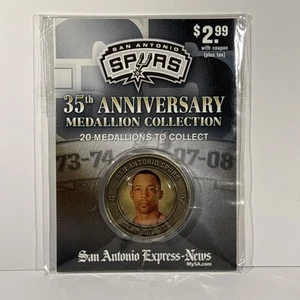 Medaglione San Antonio Spurs Memorabilia 35° Anniversario Sean Elliott - Foto 1 di 3