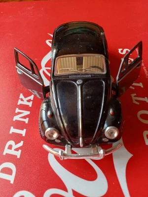 Beetle 1940 Volkswagen 1/32 German Car Air-cooled Engine People's Car 2-door - Image 1 of 4